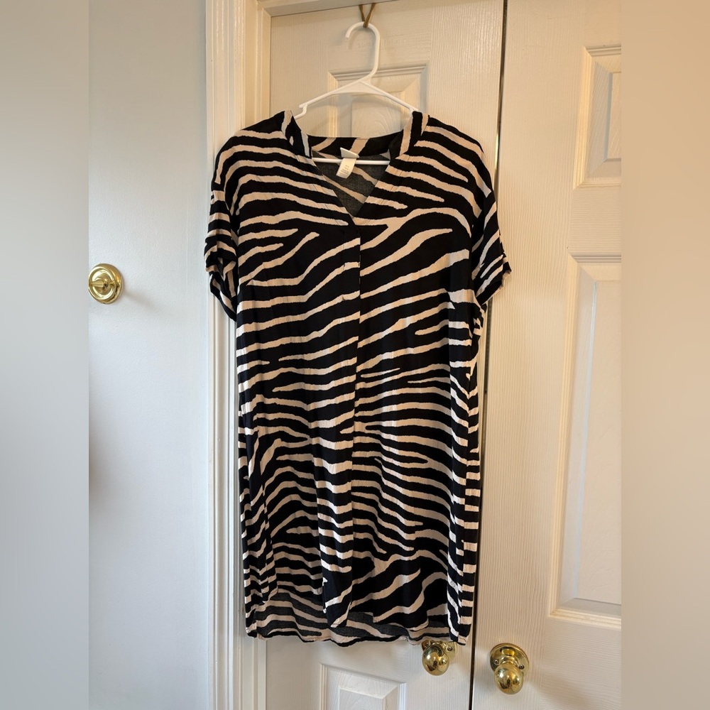 H&M Black and White Zebra Print Dress